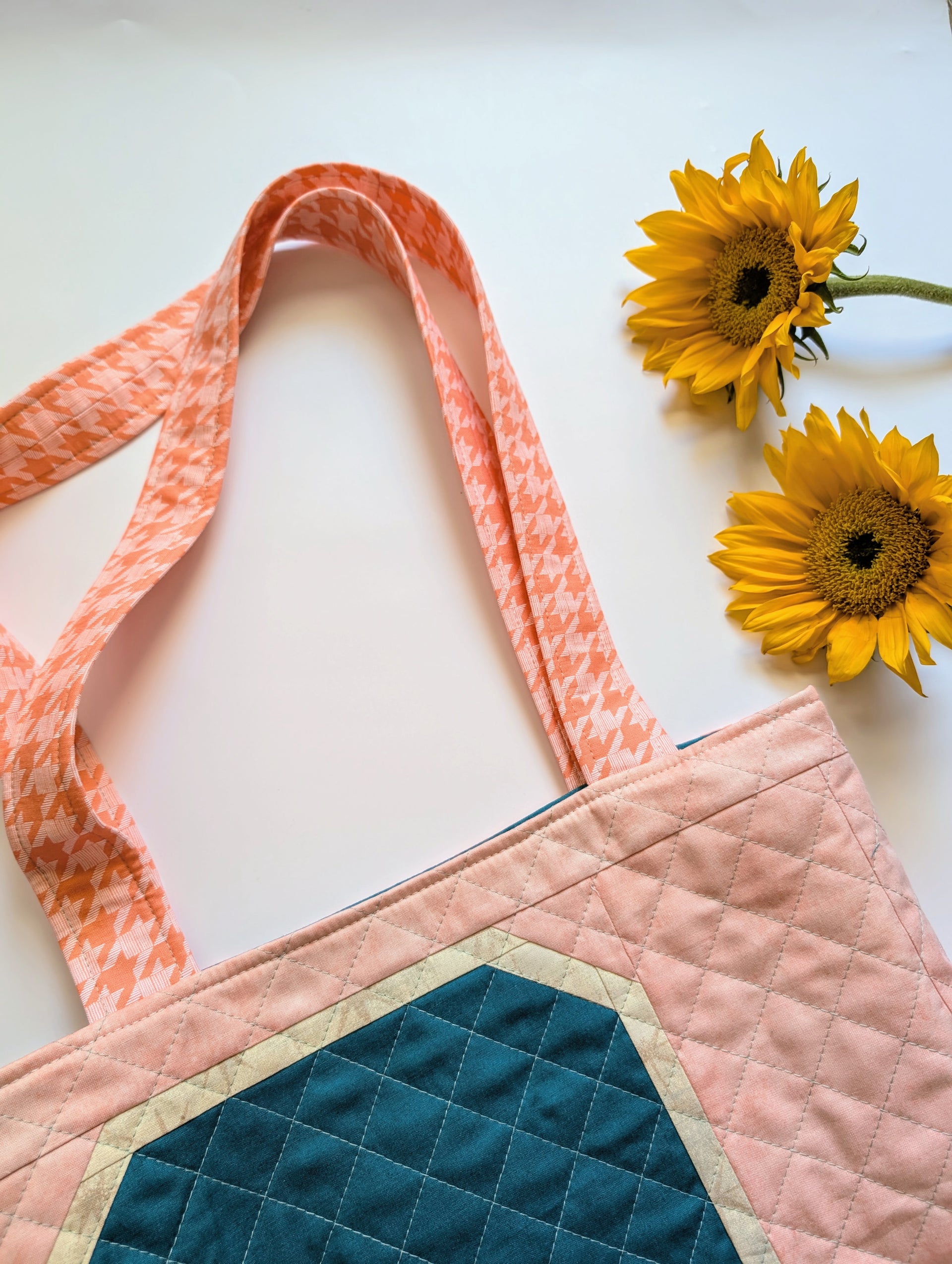 quilt tote bag topstitching and pressing finished product close-up