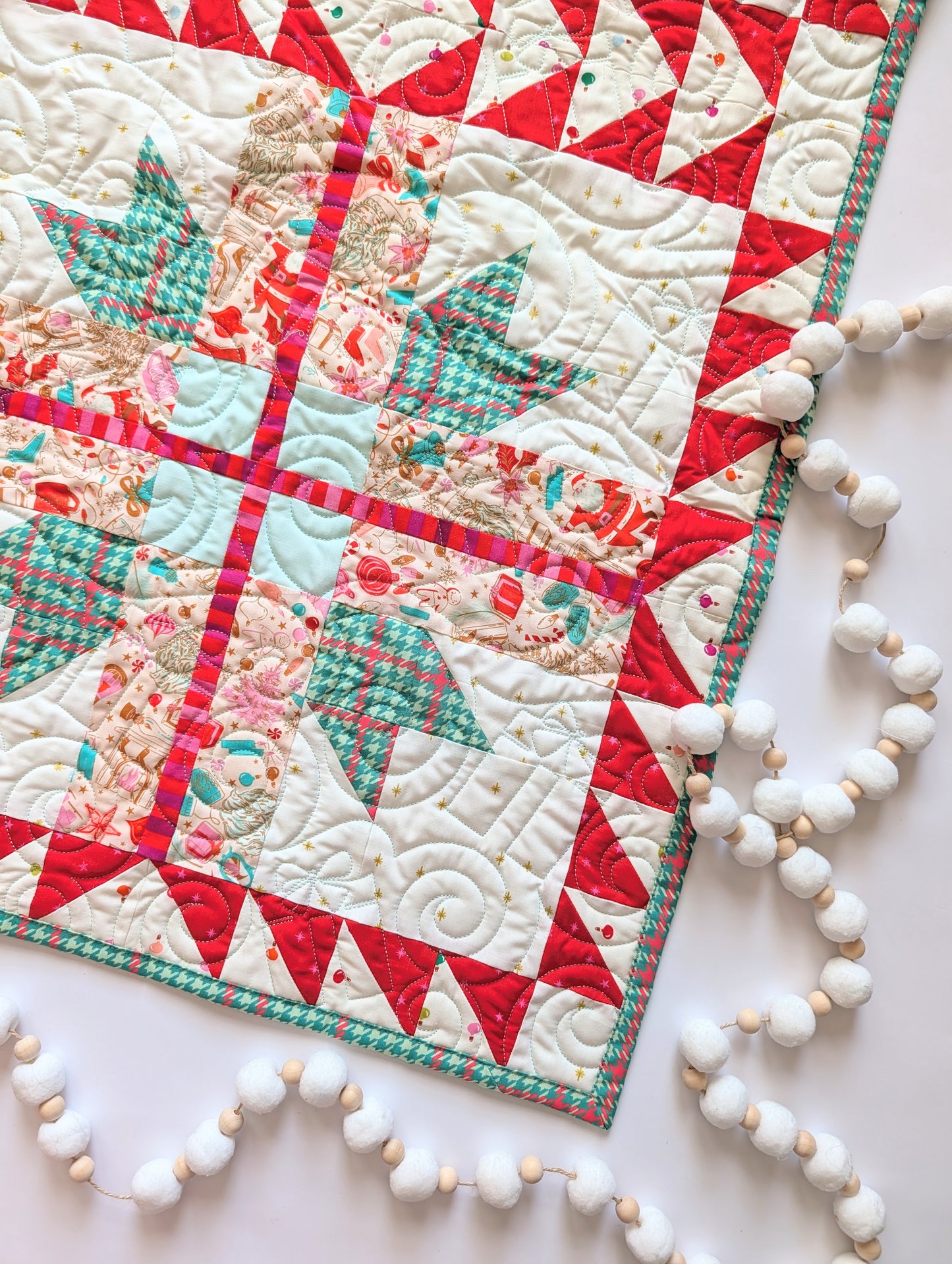 Peppermint Presents Quilt Pattern | WHOLESALE