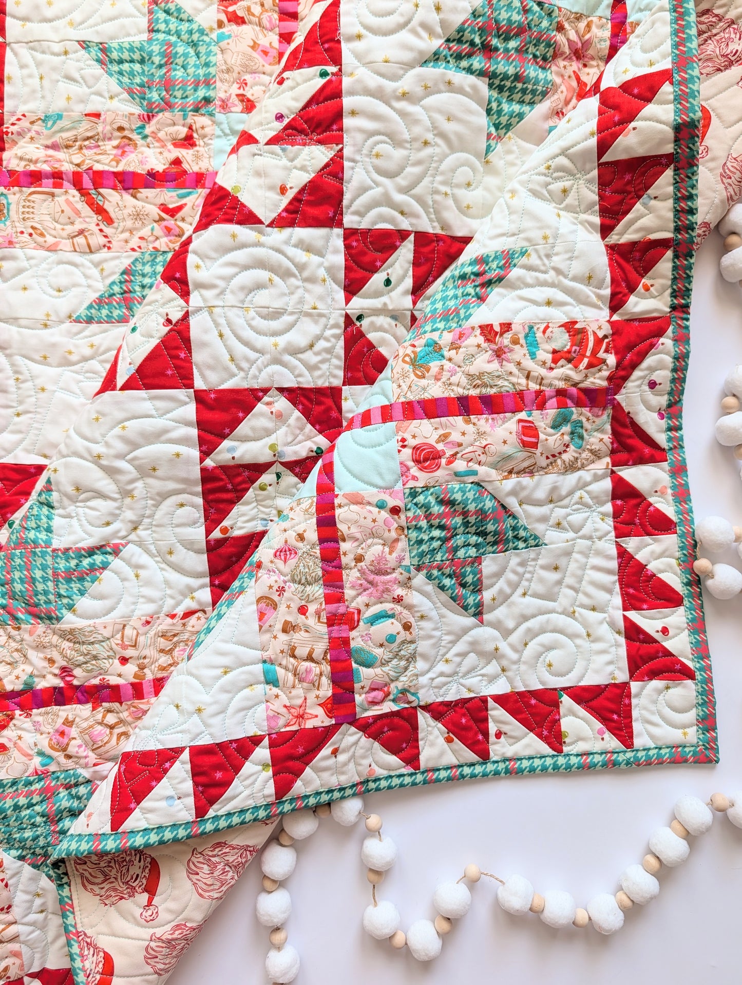 Peppermint Presents Quilt Pattern | WHOLESALE