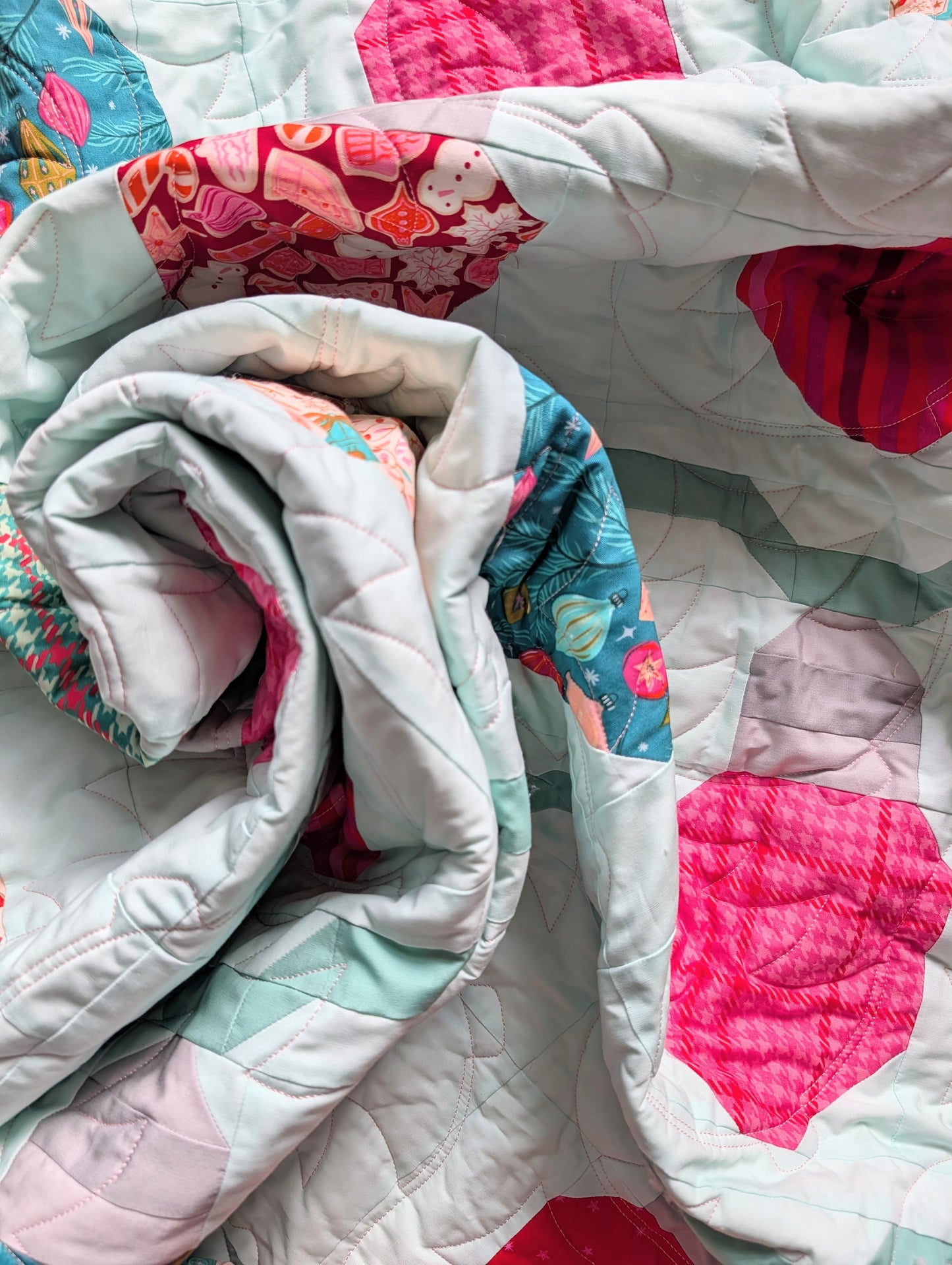 Let It Glow Quilt Pattern | WHOLESALE