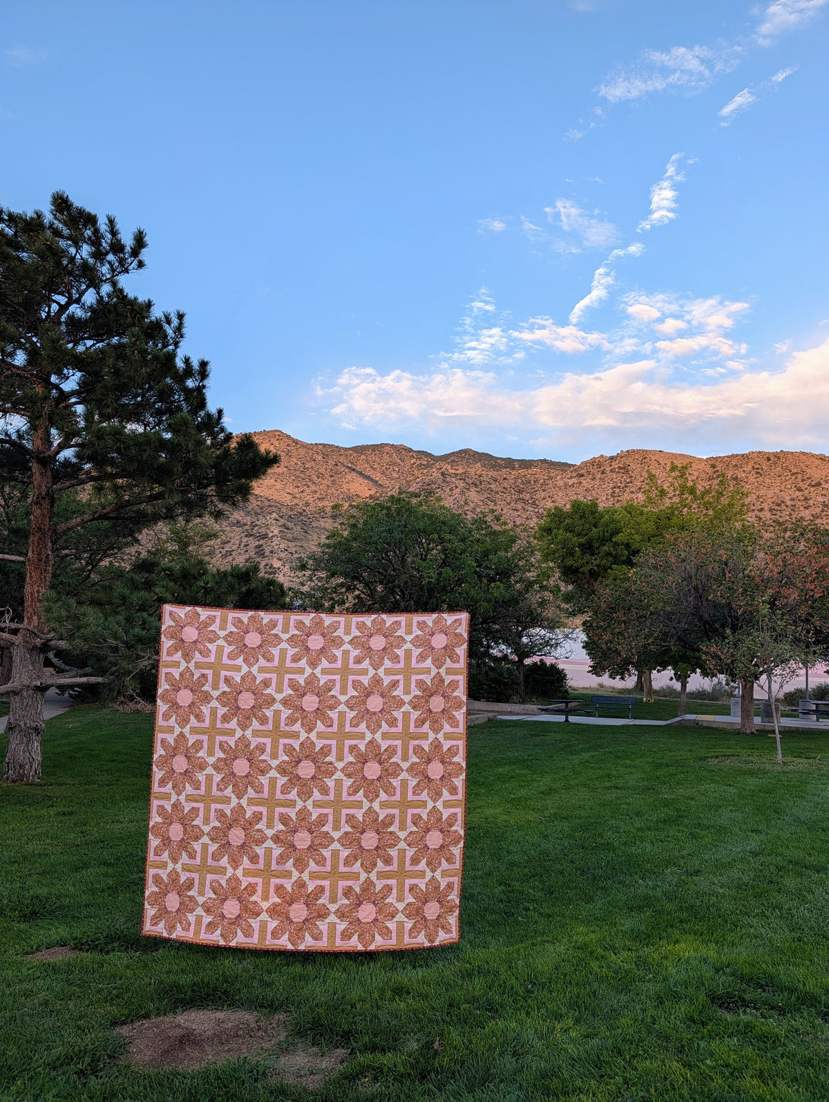 Bundle of Blooms Quilt Pattern | Printed Booklet